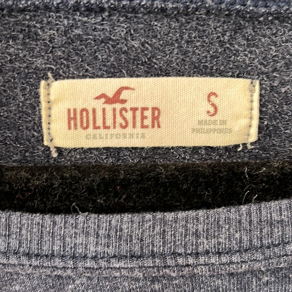 Hollister women’s pullover sweatshirt, EUC, dark blue, size S with graph… - Picture 2 of 5